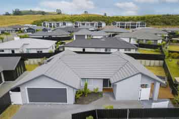 12 Mayfly Grove, Nukuhau