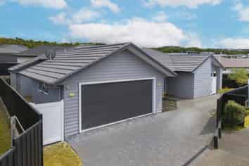 12 Mayfly Grove, Nukuhau