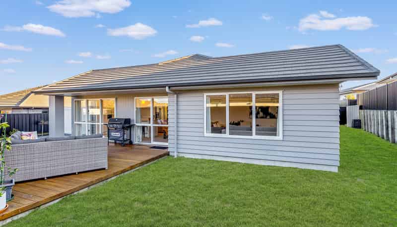 12 Mayfly Grove, Nukuhau