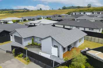 12 Mayfly Grove, Nukuhau