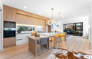 73 Wiseley Road, West Harbour