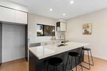 21G Erima Avenue, Point England
