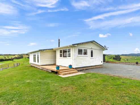 97 Eilean Donan Drive, Waipu