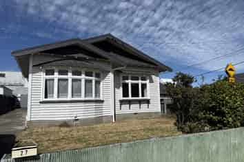 27 Clarence Street South, Addington