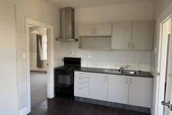 27 Clarence Street South, Addington