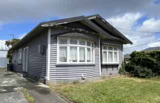 27 Clarence Street South, Addington