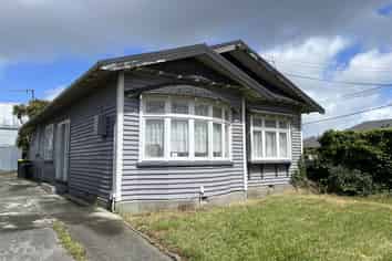 27 Clarence Street South, Addington