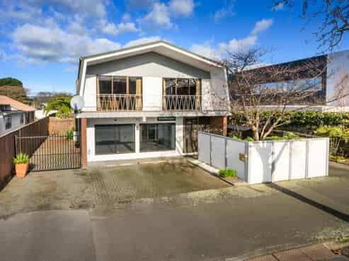 244 Broadway Avenue, Palmerston North Surrounds