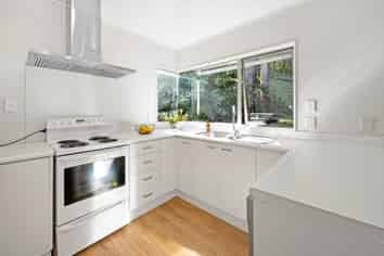 2/15 Contessa Drive, Glenfield