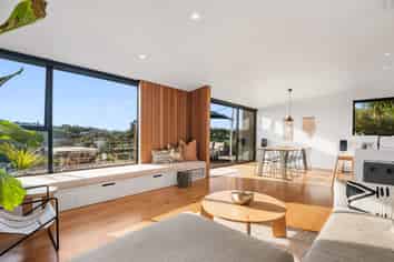 9 Pacific Parade, Waiheke Island, Surfdale