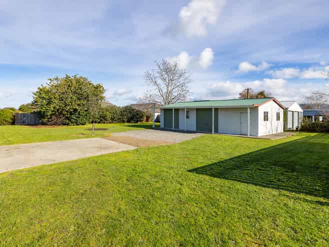 11 Brooklyn Road, Carterton