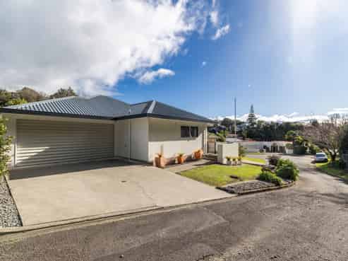 9 Amner Place, Bluff Hill