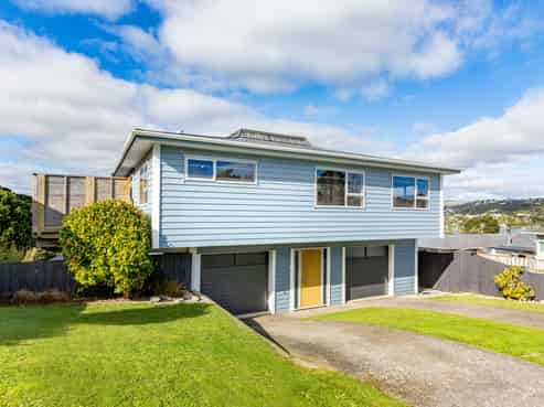 55 Truro Road, Camborne