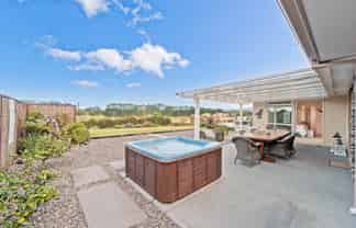 64 Ballantyne Way, Katikati