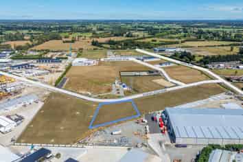 Must be sold, present all offers - 3,287 sqm 