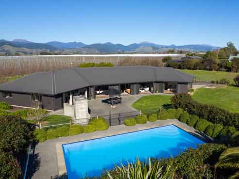 111 Bartlett Road, Hope