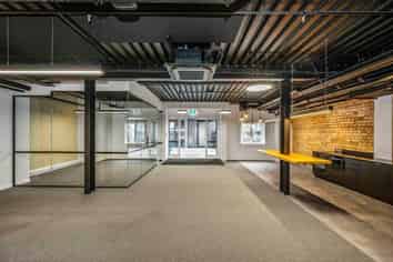 CHARACTER FREEMANS BAY OFFICE
