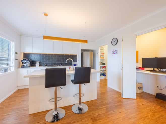 910 Oliphant Road, Raureka