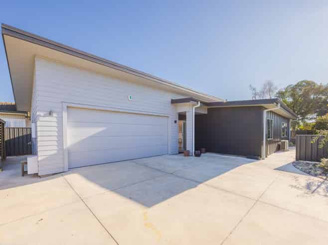 910 Oliphant Road, Raureka