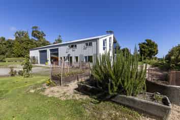 49a Kongahu Swamp Road, Karamea