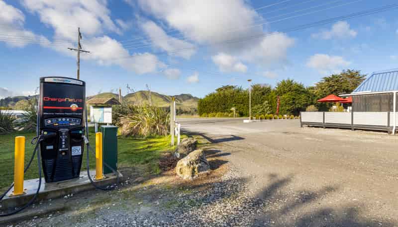 7326 State Highway 1, Ward