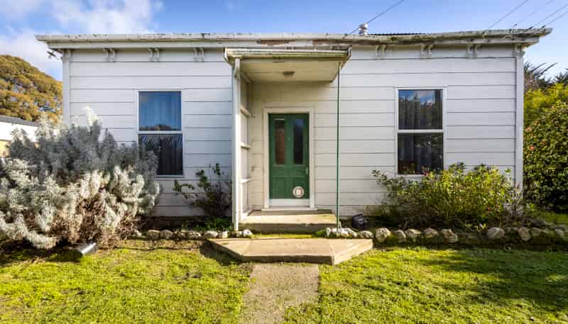 7326 State Highway 1, Ward