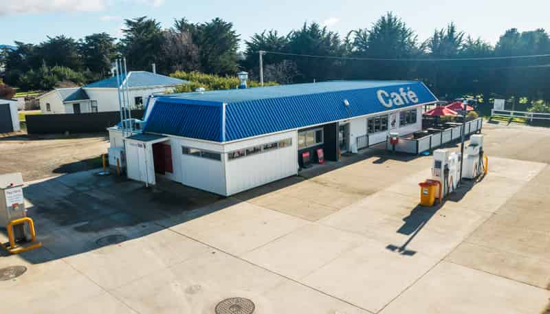 7326 State Highway 1, Ward