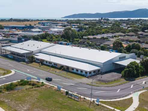 Prime Opportunity to Occupy Expansive Industrial Asset