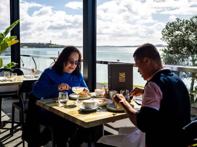 Waterfront venue – Ready to operate
