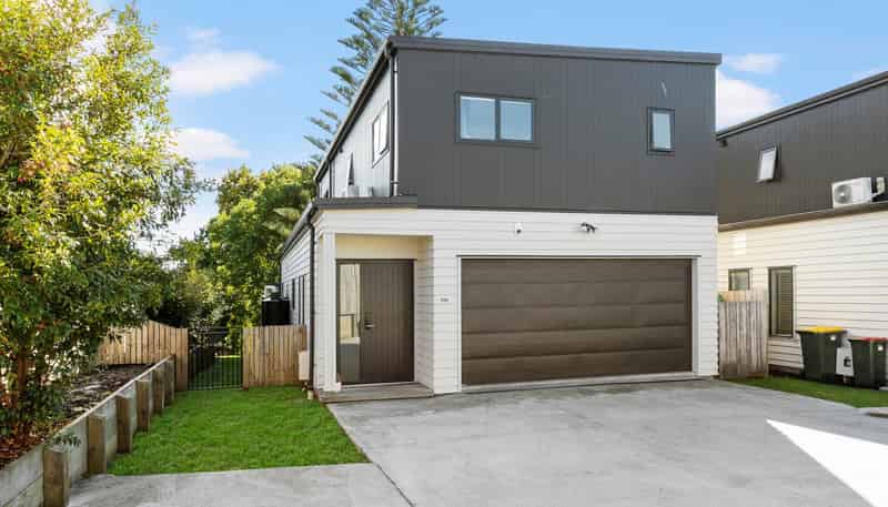 63A Mcleod Road, Te Atatu South