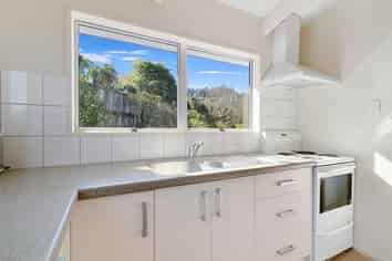 306 Marshall Crescent, Thames
