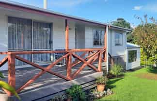 306 Marshall Crescent, Thames