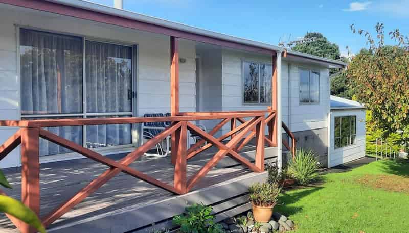 306 Marshall Crescent, Thames