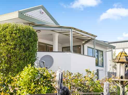 6 Palmgreen Court, Stanmore Bay