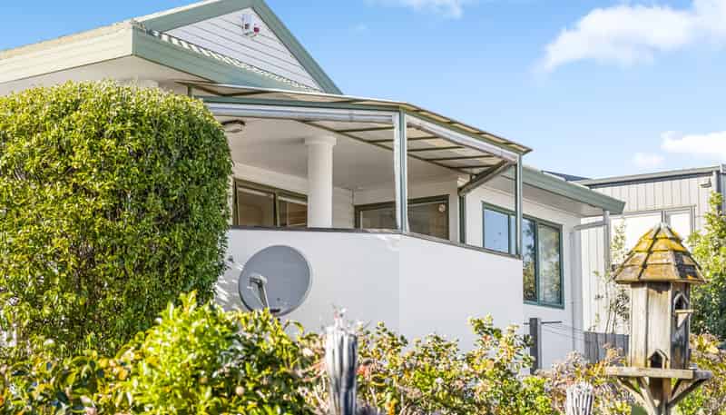 6 Palmgreen Court, Stanmore Bay