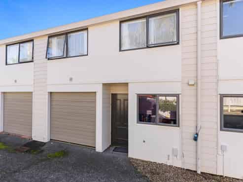35F Fields Parade, Oteha