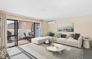 35F Fields Parade, Oteha