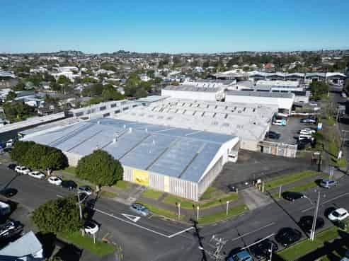 CBRE | Industrial Facility in Morningside