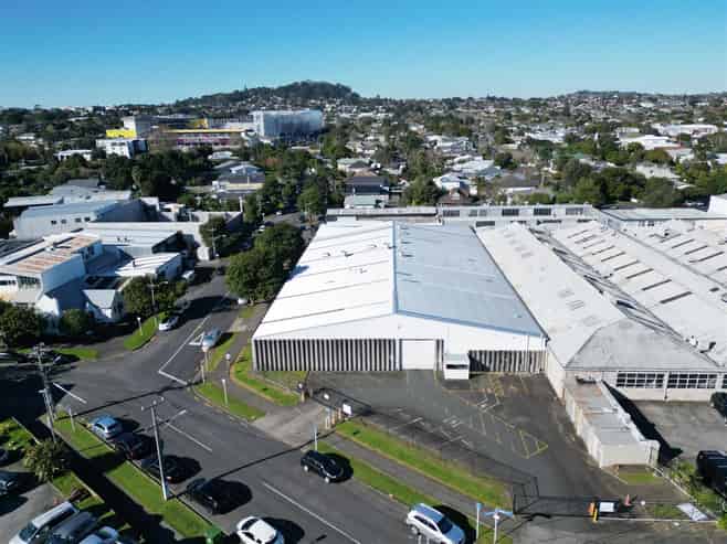 CBRE | Industrial Facility in Morningside