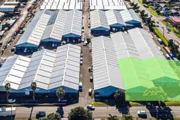 Great Location Warehouse with Office