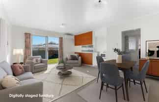 3/117a Seaview Road, Westown