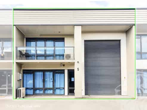 Warm Work/Live Unit - Totara Mews 