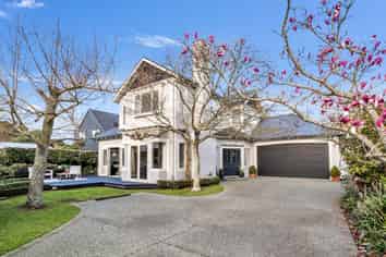 42 Manapouri Cres, Hokowhitu