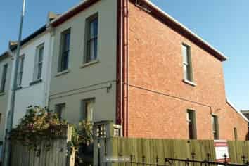 16 Howe Street , North Dunedin