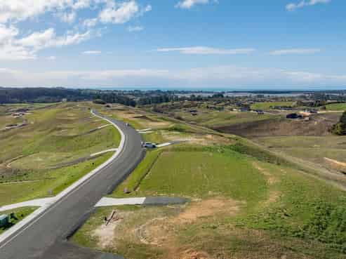 185 La Mer View, Redvale Estate Subdivision (Lot 8), Redwood Valley