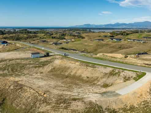 144 La Mer View, Redvale Estate Subdivision (Lot 28), Redwood Valley