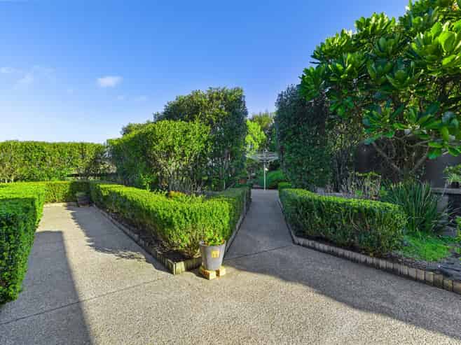 141 Valley Road, Waitoki