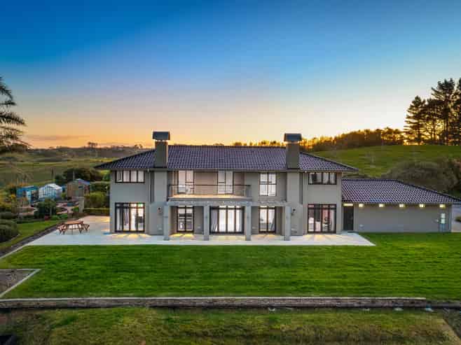141 Valley Road, Waitoki