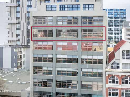 Invest in our future - vacant office floor