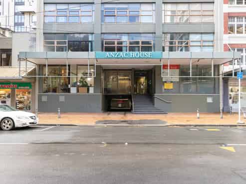 Invest in our future - vacant office floor